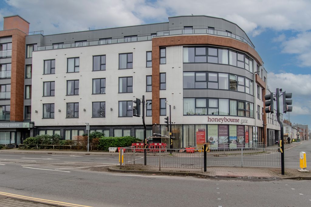 Property photo 1 of 16