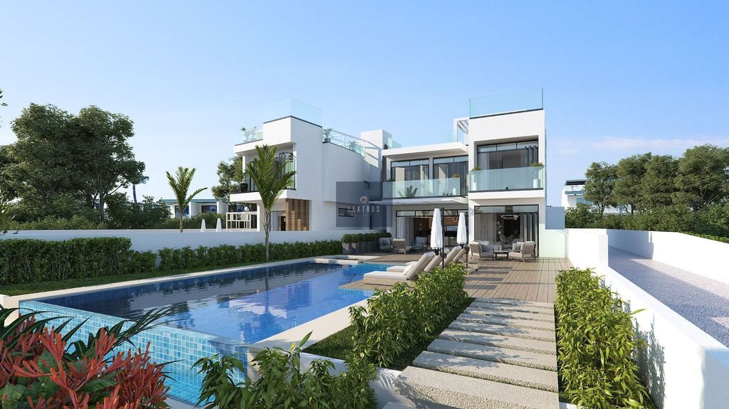 Property photo 1 of 28