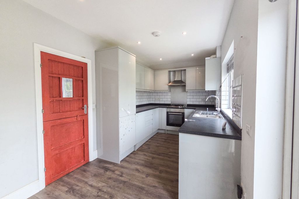 Property photo 2 of 14 21 Oxenhill Road, Kemsing, Sevenoaks, Tn15 6Rg