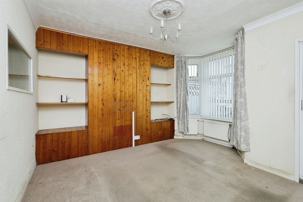 Property photo 2 of 16