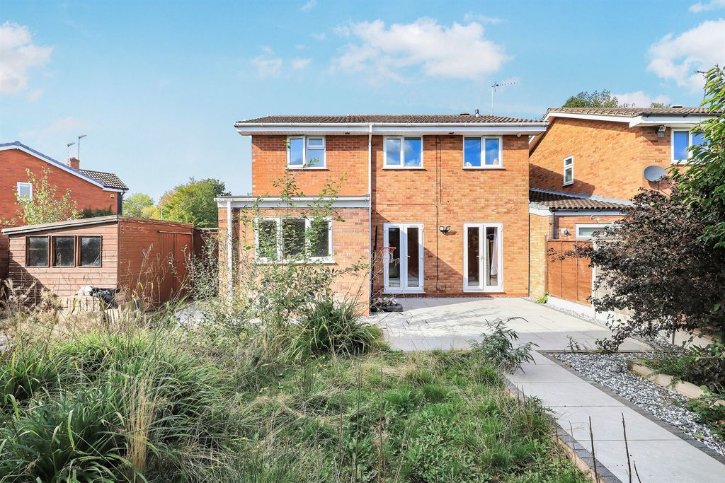 Property photo 2 of 17