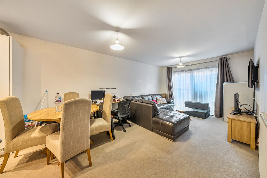 Property photo 2 of 7 Living Room