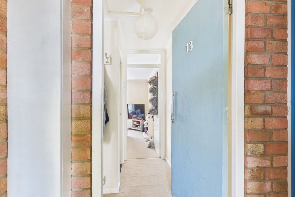 Property photo 3 of 12 Entrance