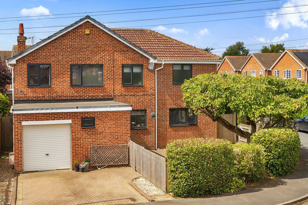 Property photo 1 of 24