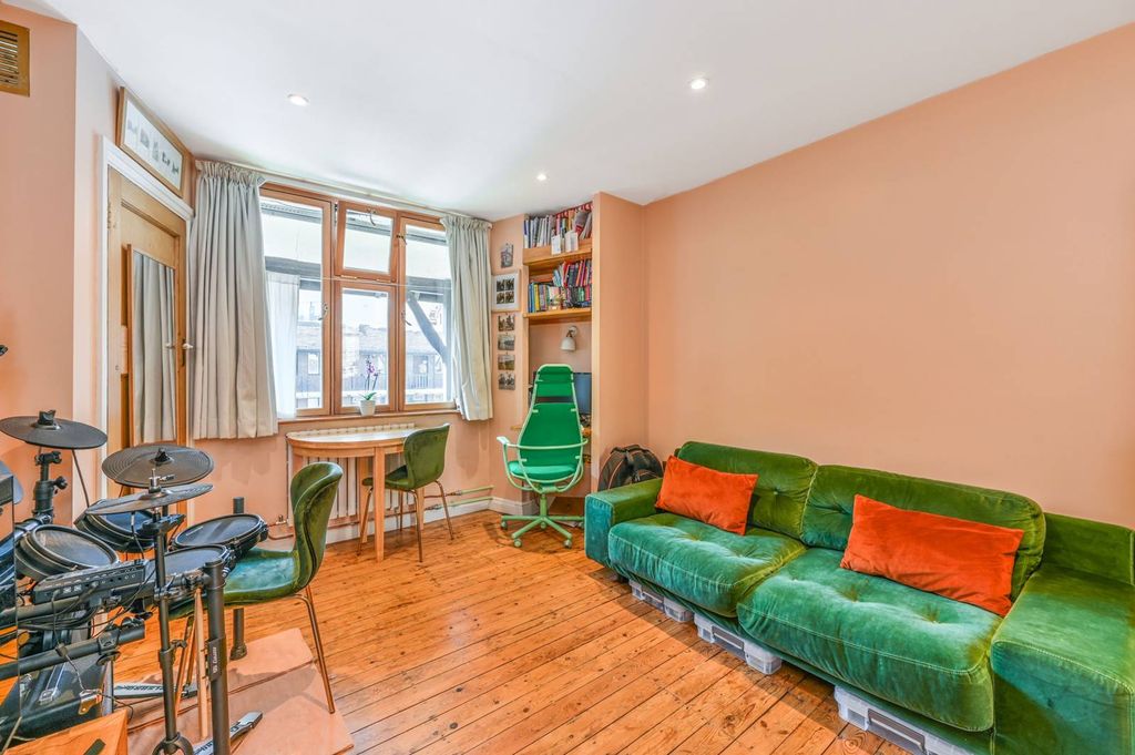 Property photo 1 of 7