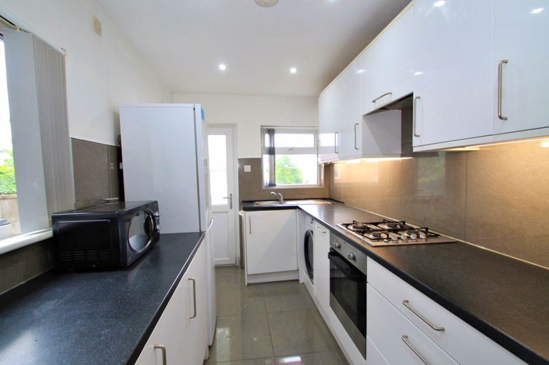 Property photo 2 of 11 Photo 8