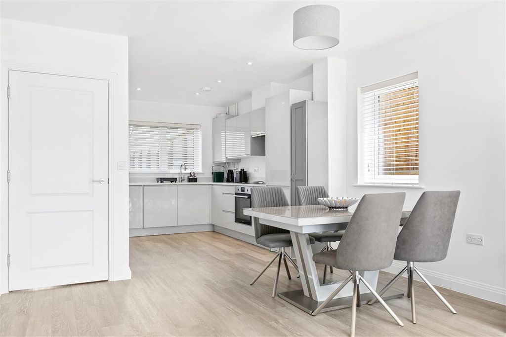 Property photo 3 of 21 Open Plan Living