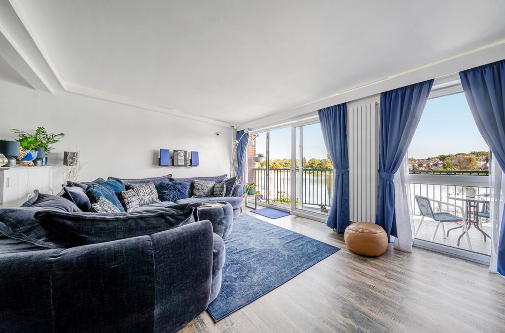 Property photo 2 of 15 1363001-20-68E4F2...