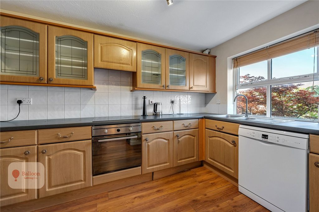 Property photo 3 of 18 Picture No. 34