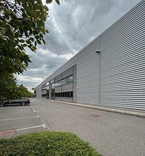 Property photo 2 of 8 V1 Vector Park