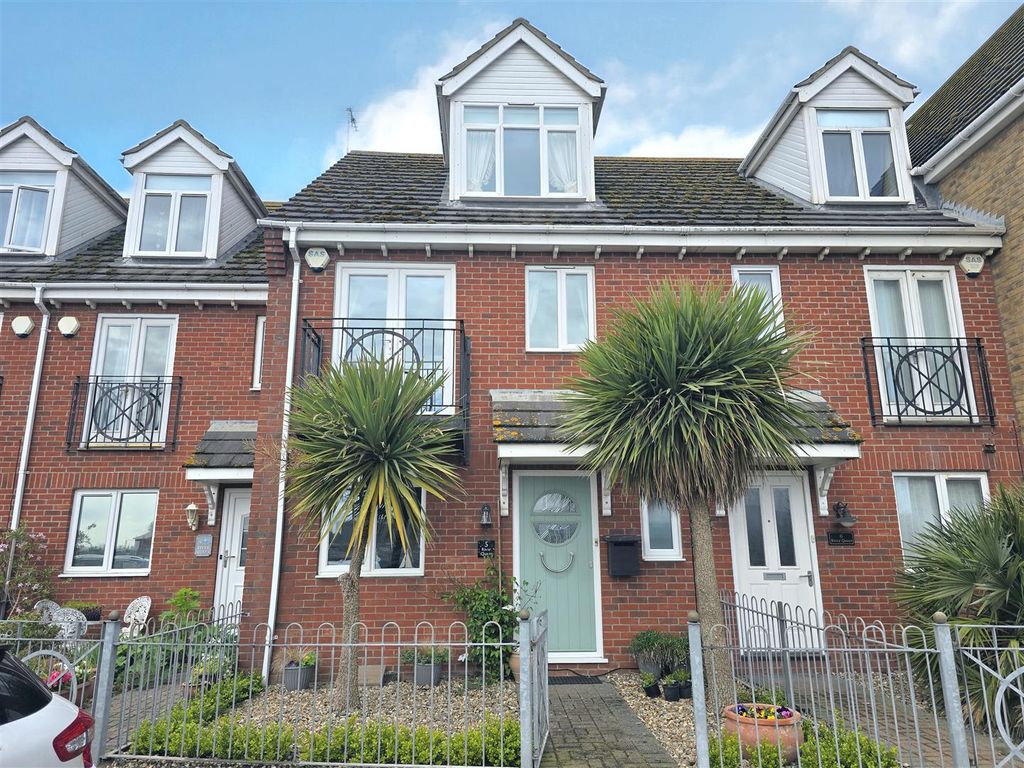 Property photo 1 of 16 Front