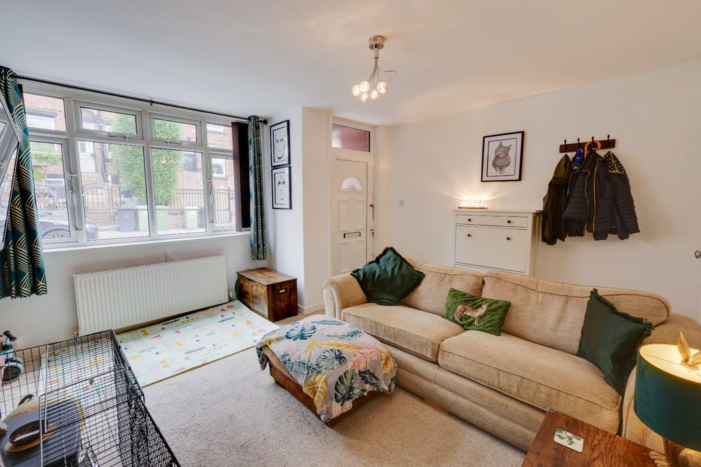 Property photo 2 of 17 Picture No. 08