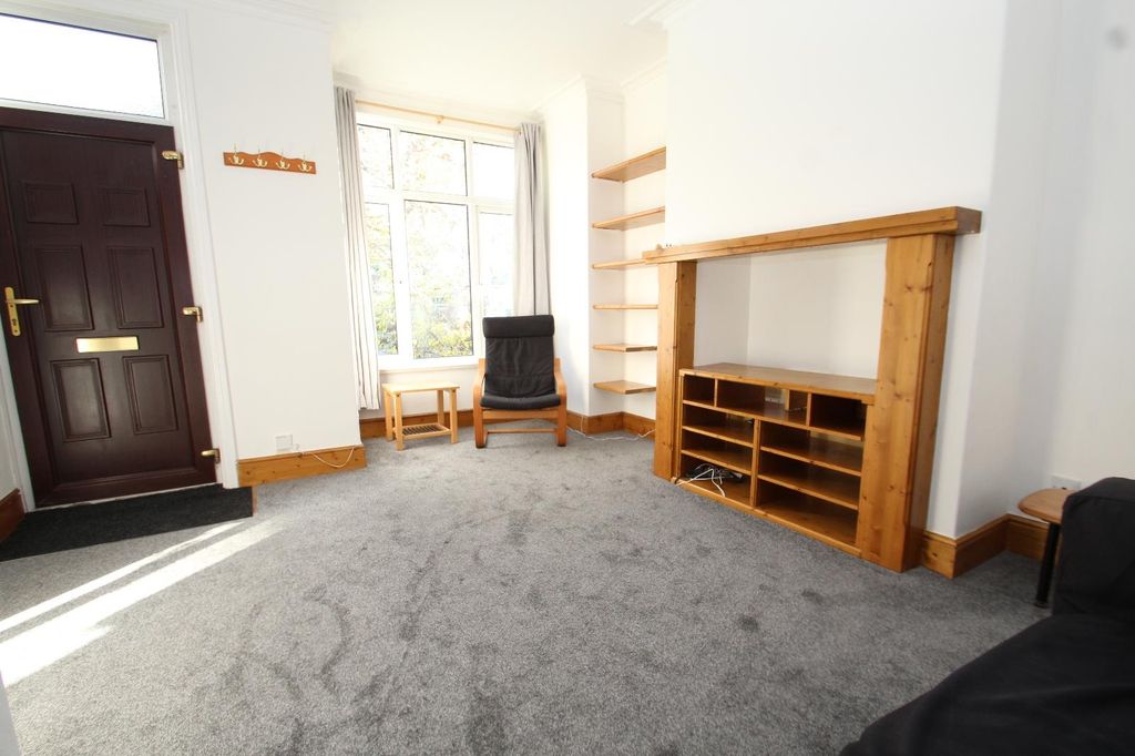 Property photo 2 of 9 0 General