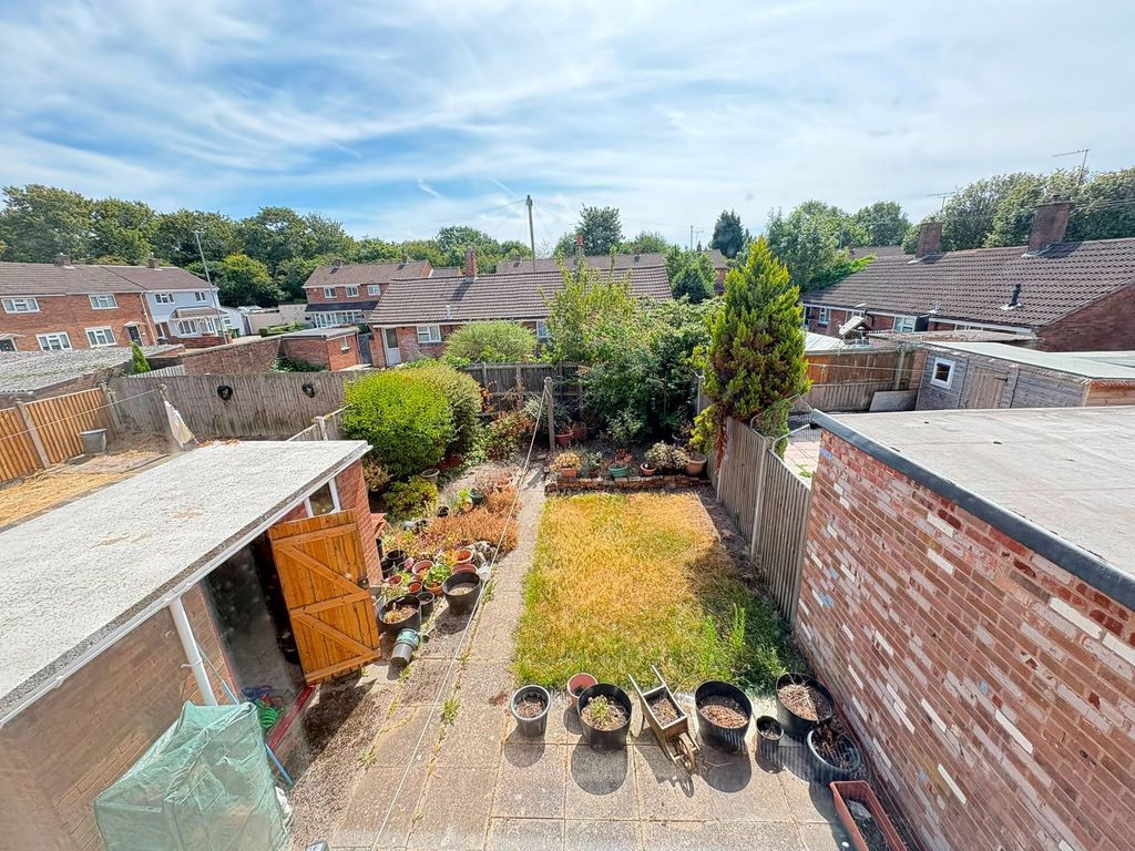 Property photo 3 of 25