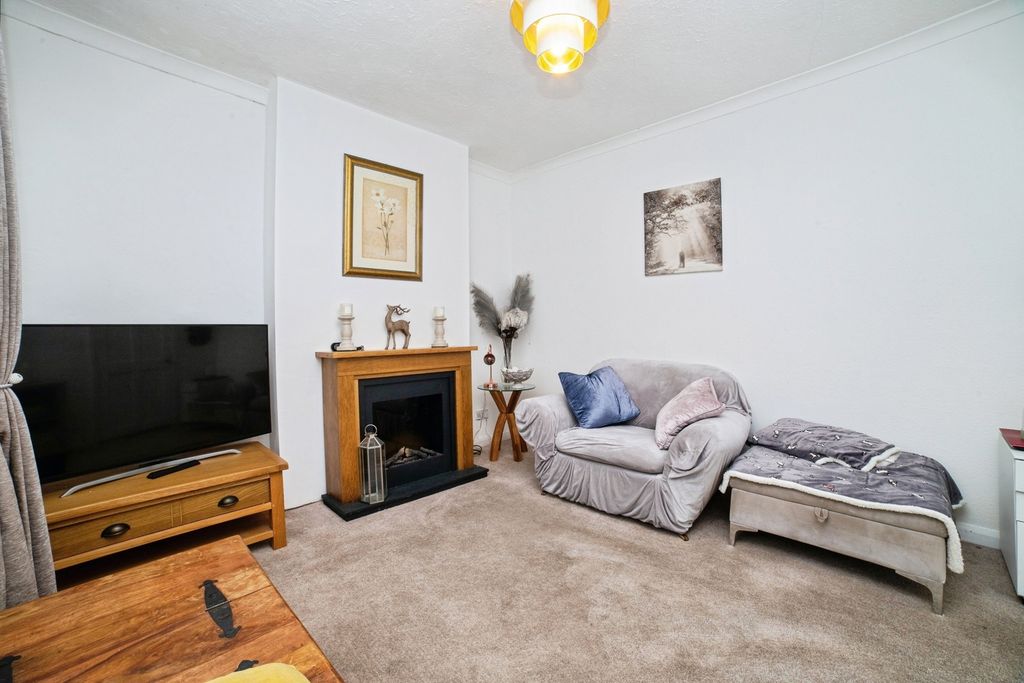 Property photo 3 of 16 Pbox-Img.Jpg