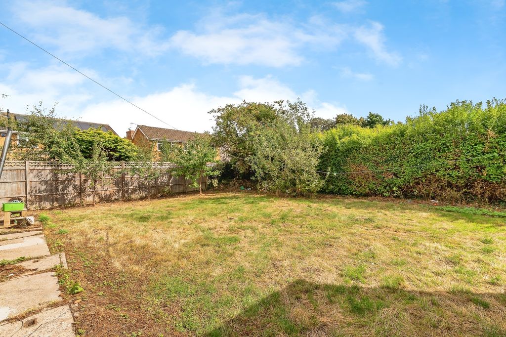 Property photo 3 of 17 Photo
