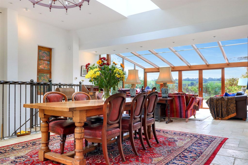 Property photo 2 of 54 Picture No. 23