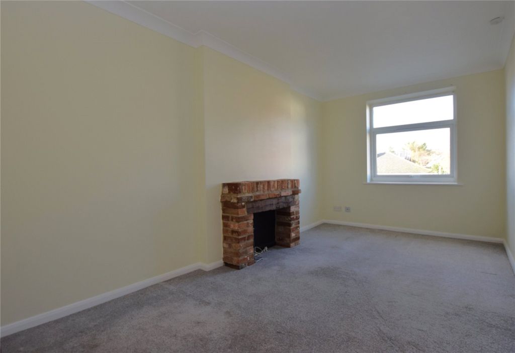 Property photo 2 of 7 Lounge