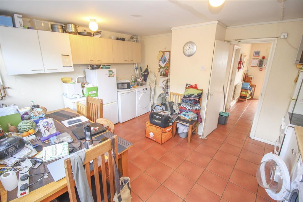 Property photo 2 of 10 Img_9096.Jpg