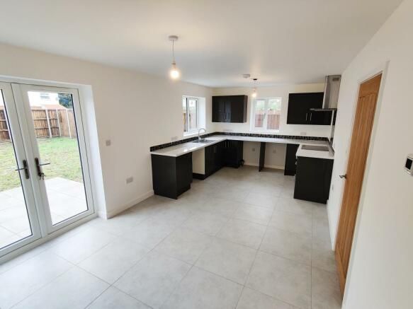 Property photo 3 of 16 Kitchen