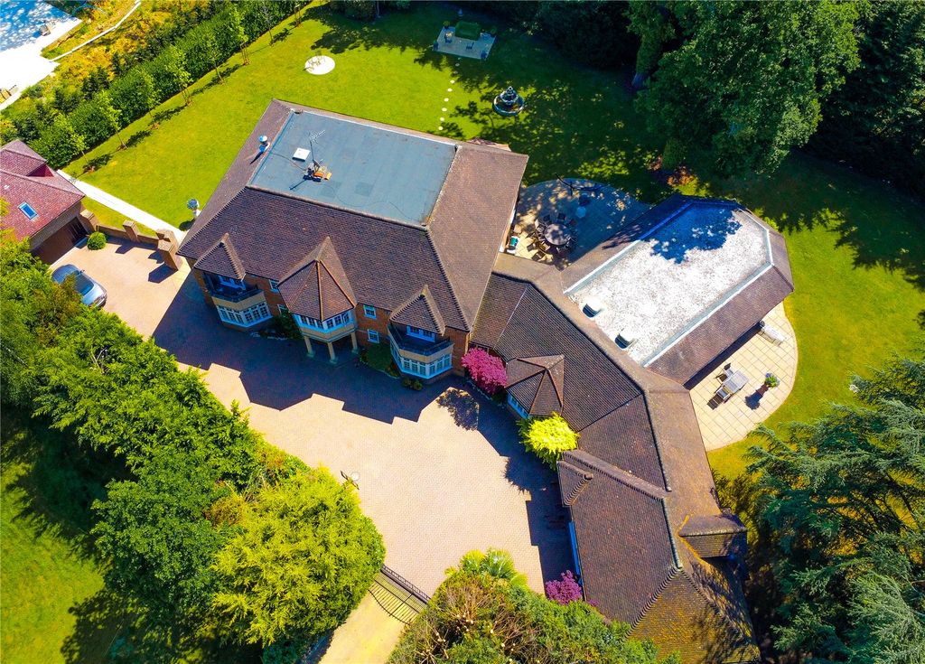 Property photo 2 of 26 Picture No. 97