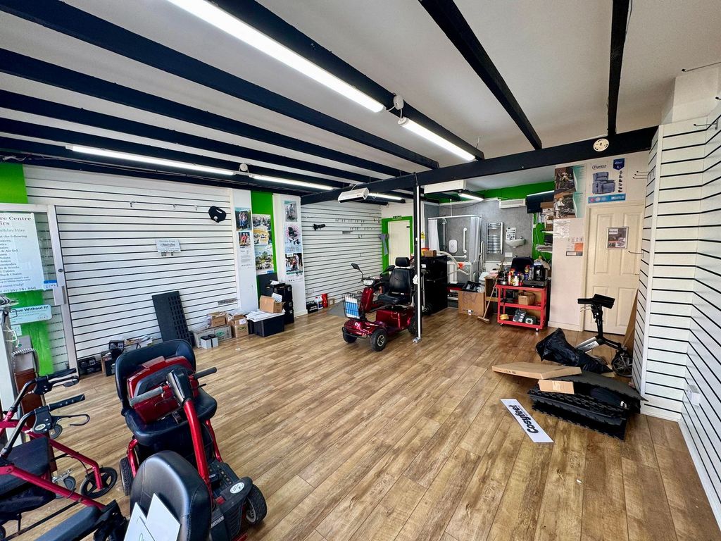 Property photo 3 of 4