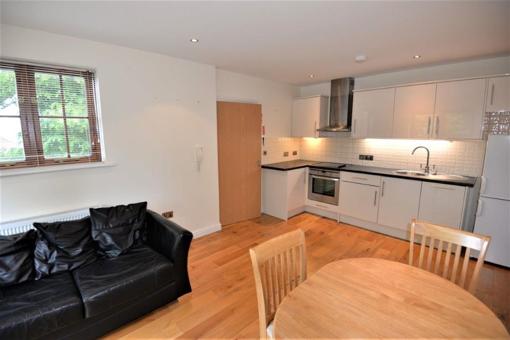 Property photo 2 of 6 2