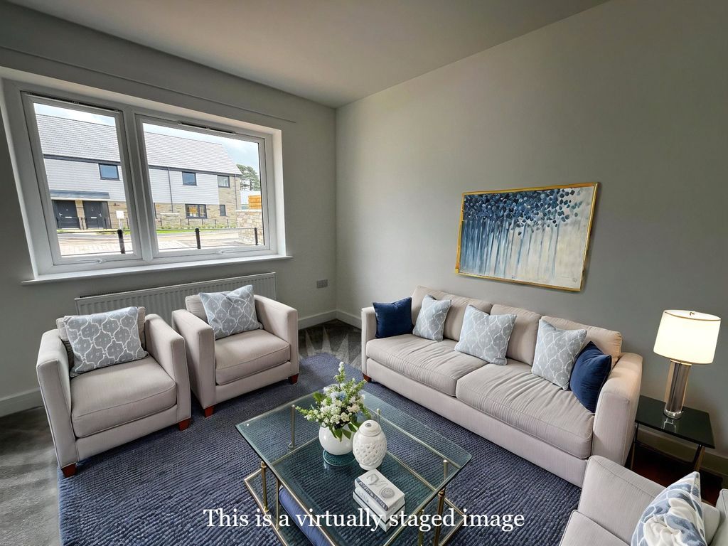 Property photo 2 of 8 Picture No. 12