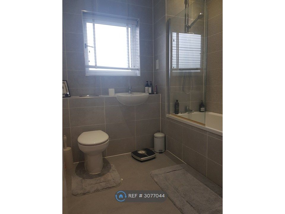 Property photo 3 of 3