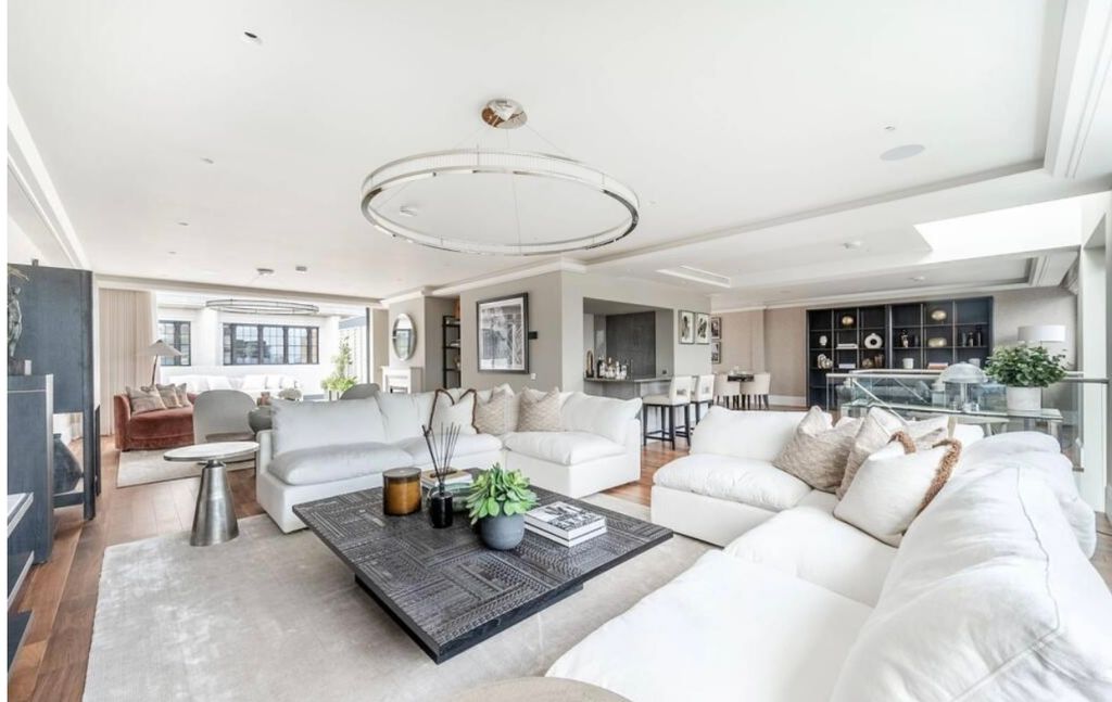 Property photo 3 of 19