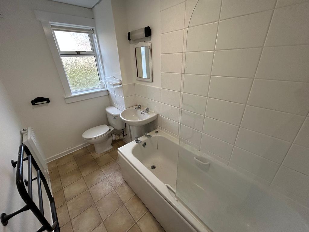 Property photo 3 of 12 Photo 3