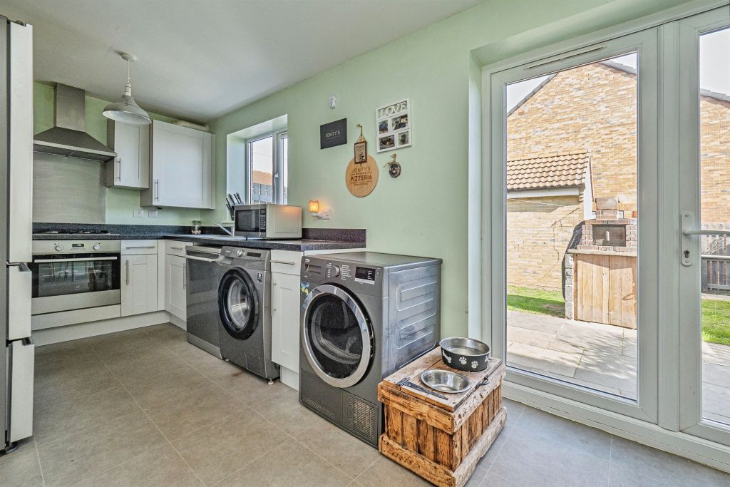 Property photo 2 of 16