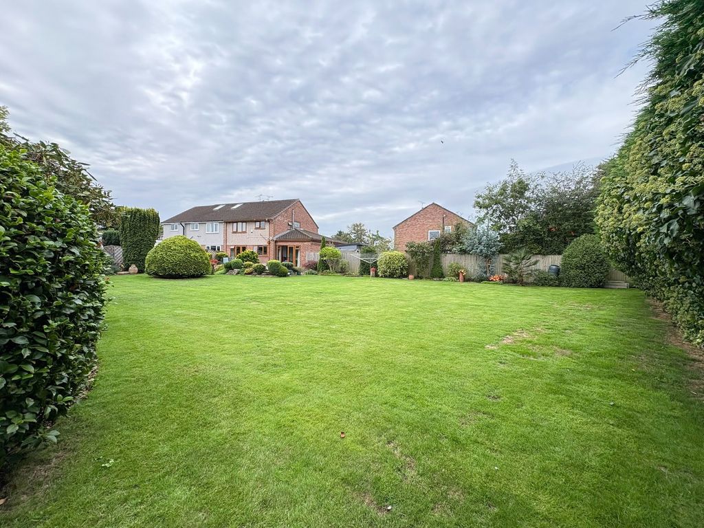 Property photo 3 of 33