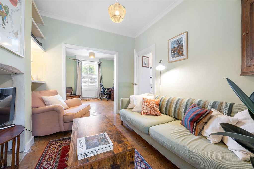 Property photo 2 of 15