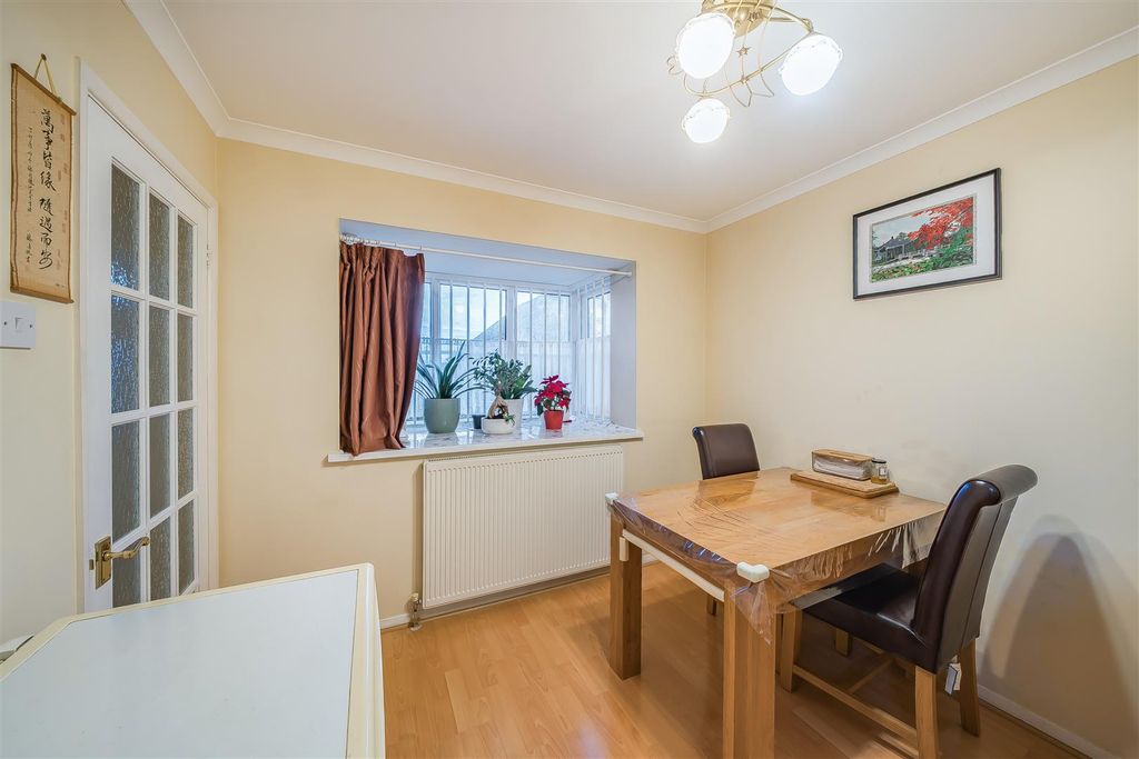 Property photo 2 of 17 1395309-19-696521638153F.Jpg