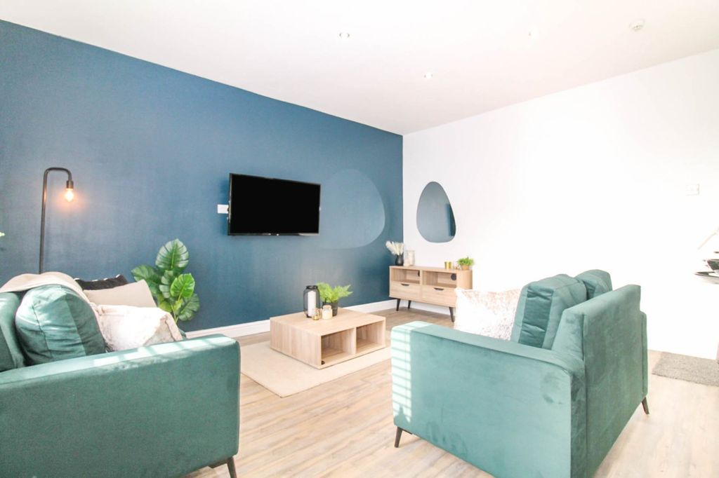 Property photo 3 of 17 Picture No. 04