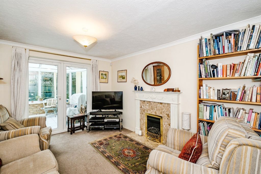 Property photo 2 of 18