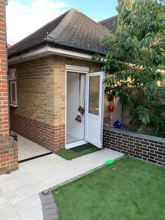 Property photo 1 of 7 Photo 1