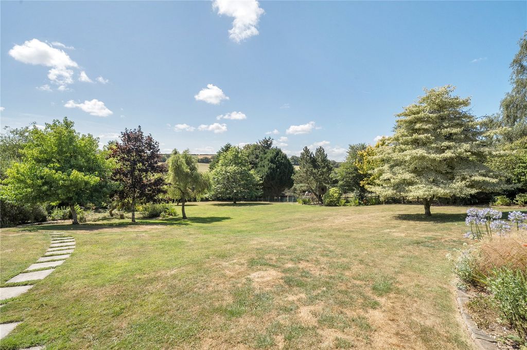 Property photo 2 of 18 Picture No. 08