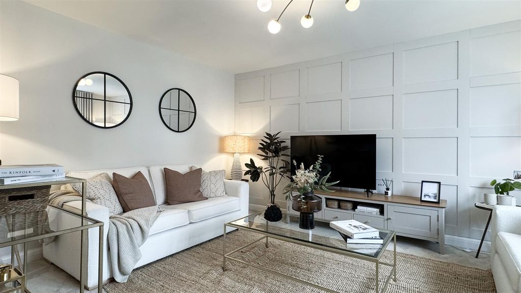 Property photo 3 of 27 Lounge 1.Jpg