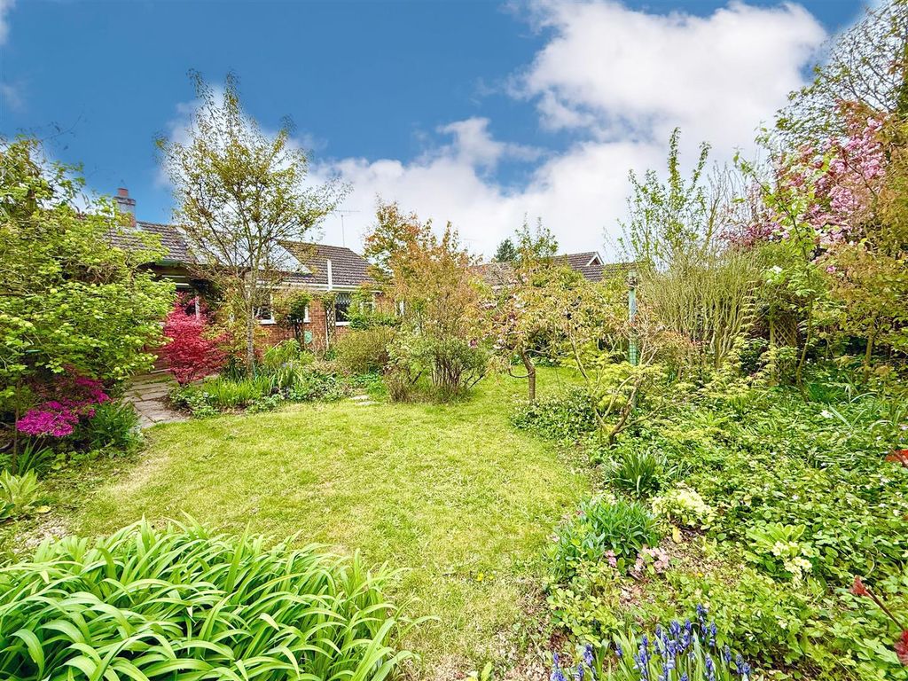 Property photo 2 of 22 Garden