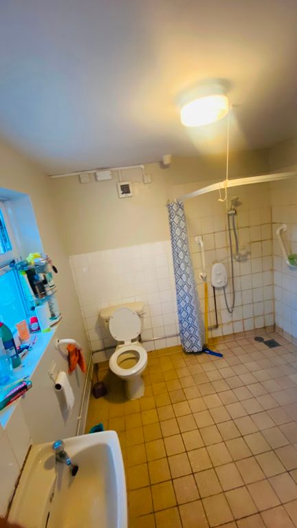 Property photo 3 of 4