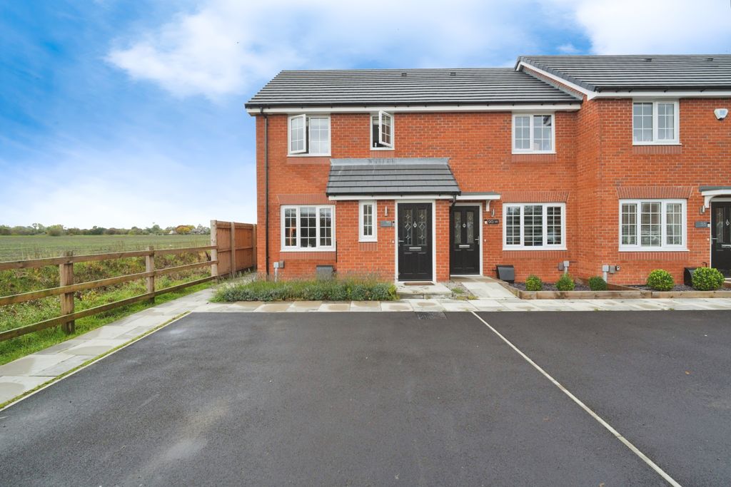 Property photo 1 of 15 Front View