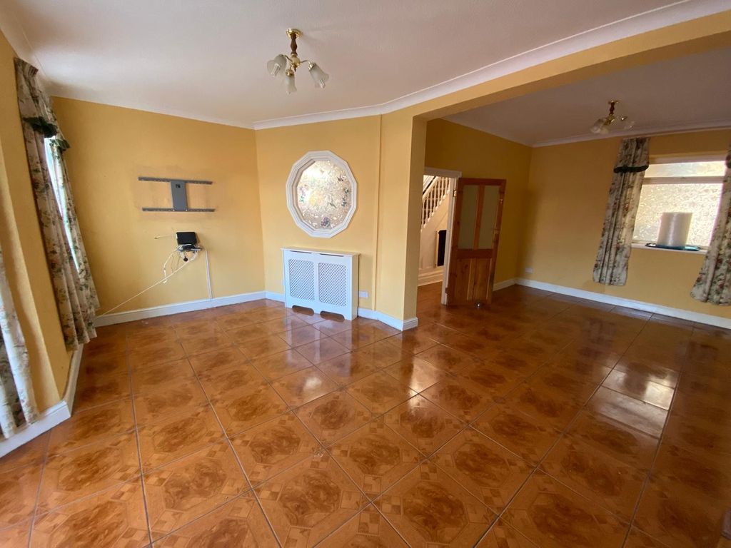 Property photo 2 of 18 Not Specified