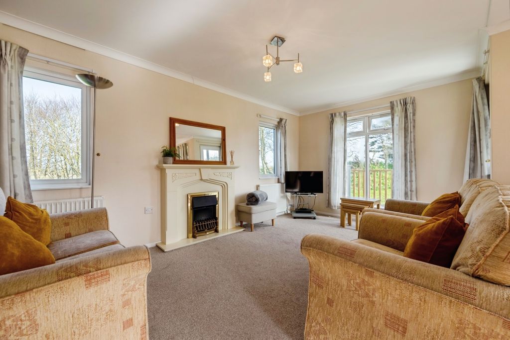 Property photo 3 of 19 Pbox-Img.Jpg