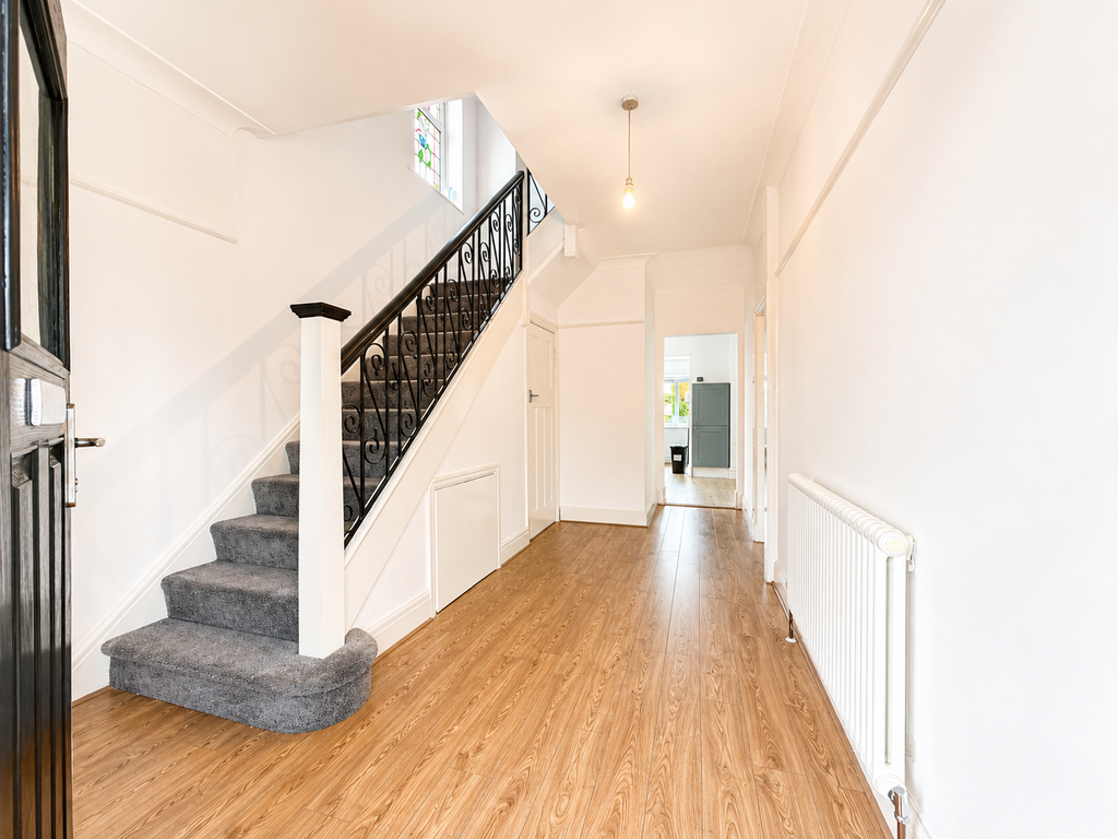 Property photo 3 of 41