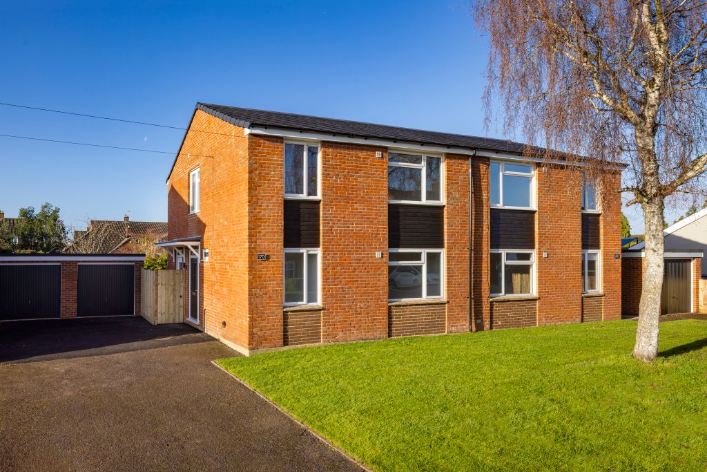 Property photo 1 of 15 Front