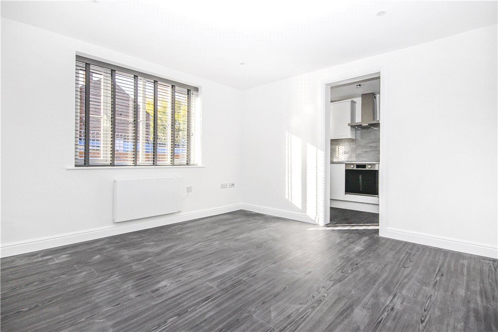 Property photo 3 of 10 Living Room