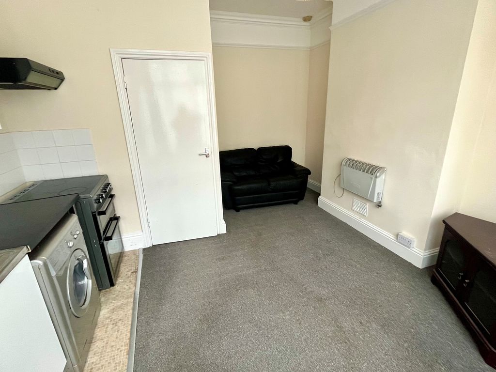 Property photo 1 of 4