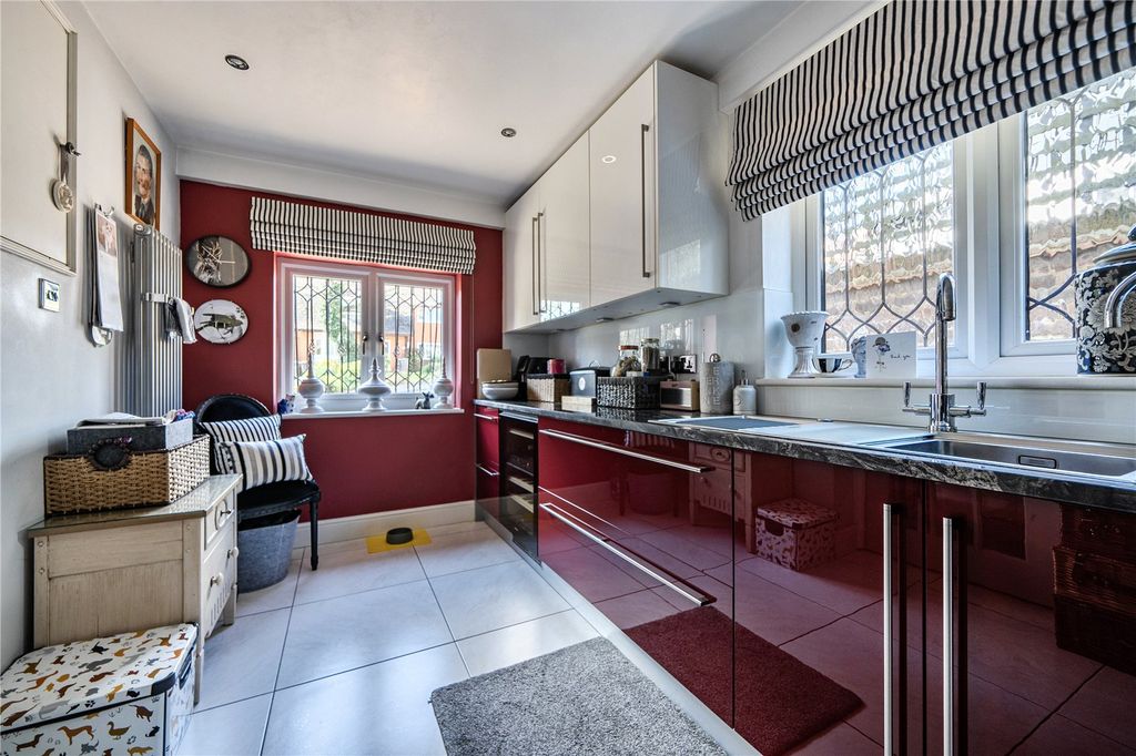 Property photo 3 of 30 Picture No. 08